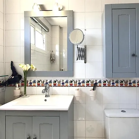 Beachfront Center Neptuno Building Tenth Floor Apartment Marbella