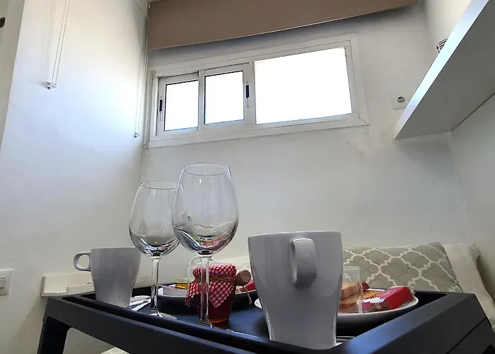 Beachfront Center Neptuno Building Tenth Floor * מארבלה