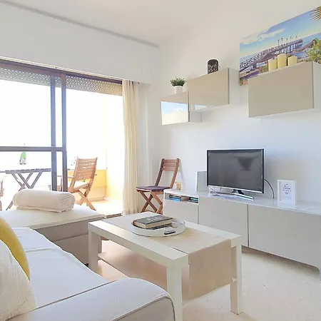 Beachfront Center Neptuno Building Tenth Floor Apartman